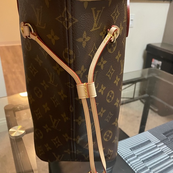 Louis Vuitton Neverfull MM monogram Beige - Picture 11 of 15